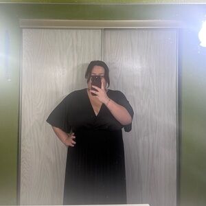 Elegant Black Maxi Dress